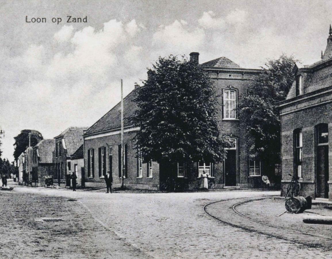 Familie- En Groepsverblijf Het Voorhuis Loon op Zand Ngoại thất bức ảnh